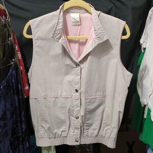 Campton Place vest size large (InvW025)